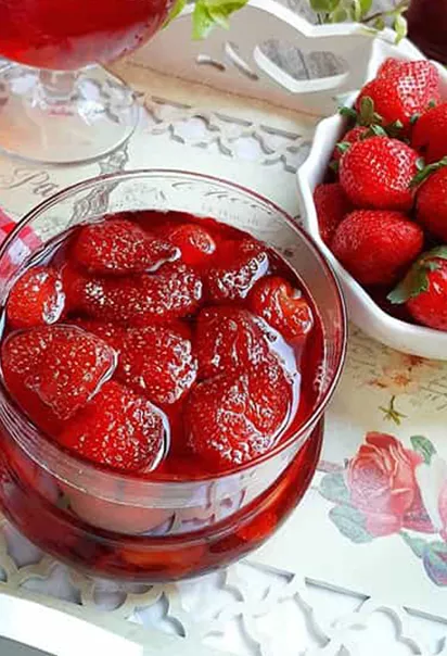 مربای توت فرنگی
