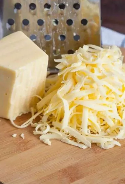 پنیر پیتزای خانگی ایتالیایی